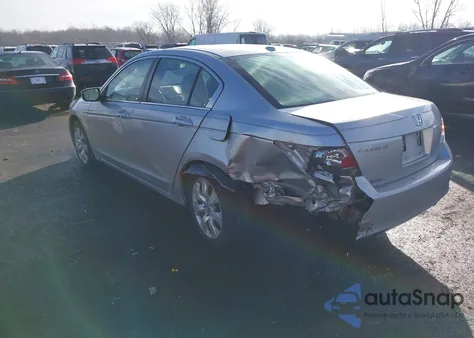 2009 Honda Accord 2.4 Ex-L z USA, uszkodzony, nr VIN 1HGCP26819A201092